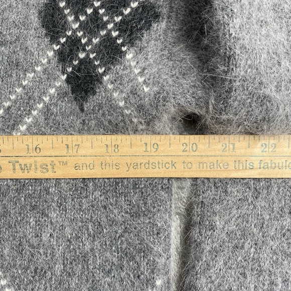 Vtg Rafaella Sweater Womens Size M Grey Argyle Angora Lambswool Shaggy Academia - Picture 7 of 10